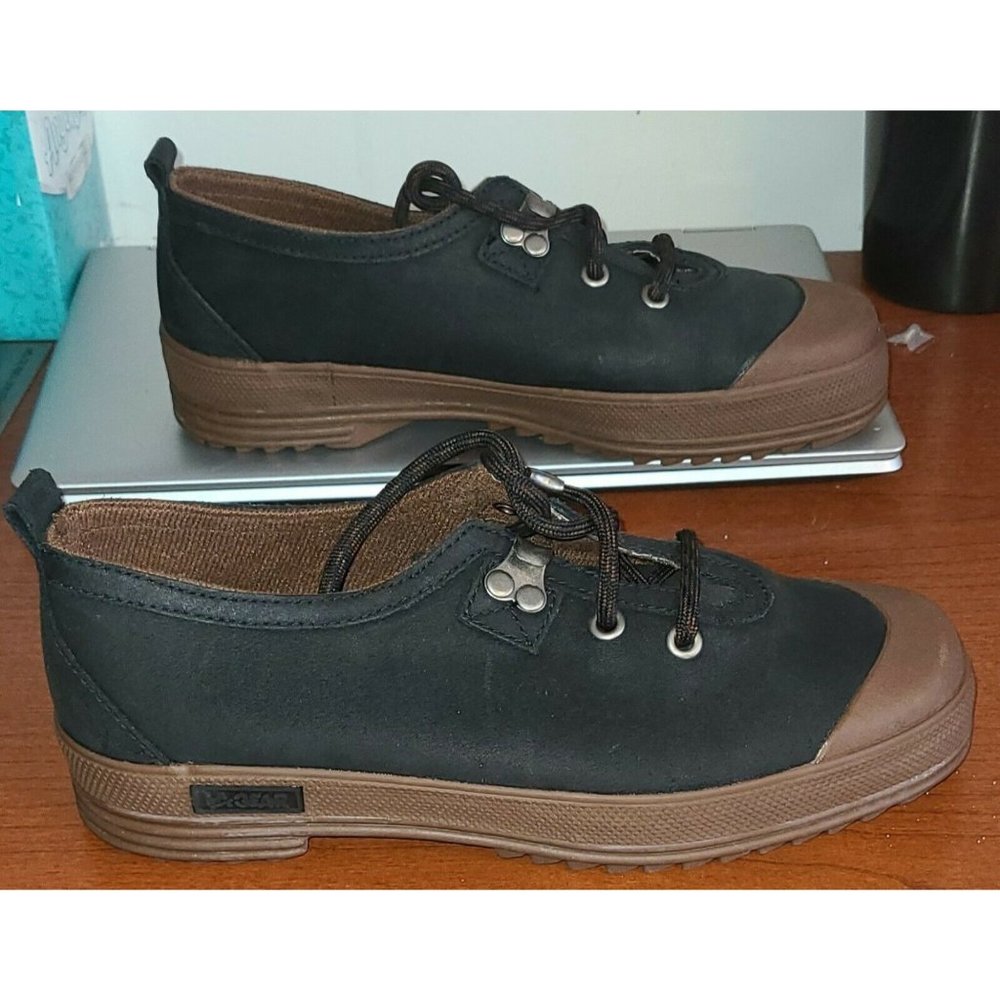 LA GEAR Women’s Shoes Fashion Lace Up Size 8 Black Brown